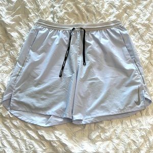 Men’s Nike Stride Shorts L 7” inseam